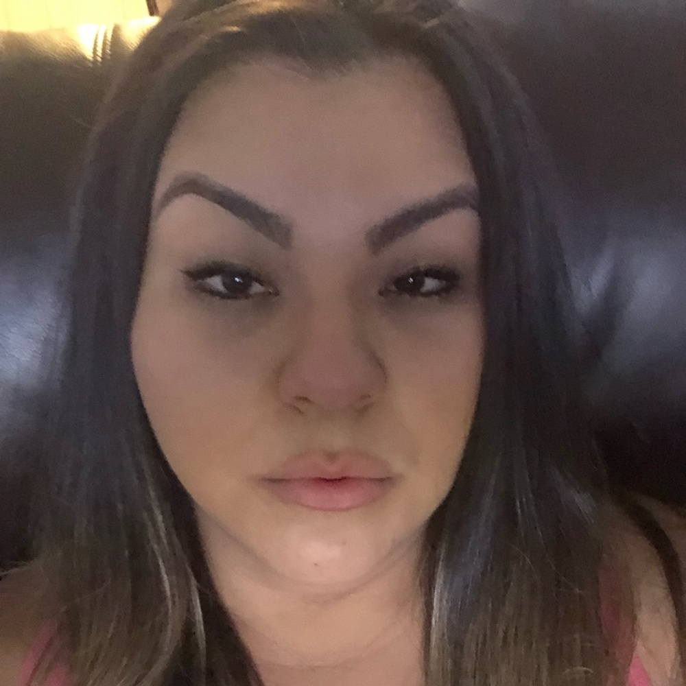 Meet your Posher, Oralia